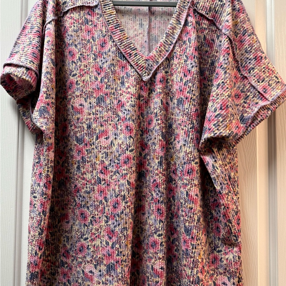 HEIMISH USA Floral Ribbed Knit Top in Pink, Purple, and Cream. NWOT